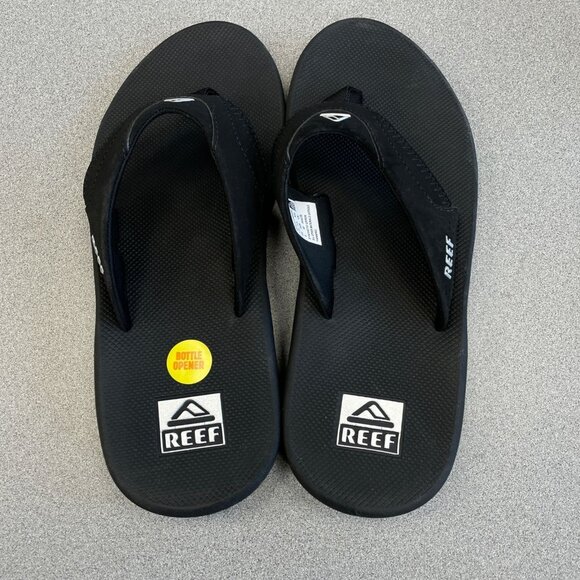 NEW Reef Men's Size 8 Fanning Bottle Opener Flip Flops Black Thong Sandals - Picture 1 of 7